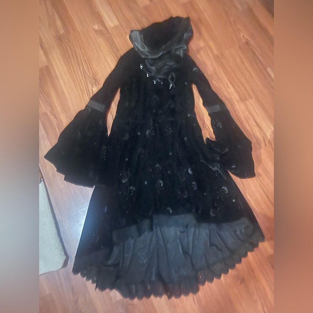 Black witch dress Spirit Halloween new